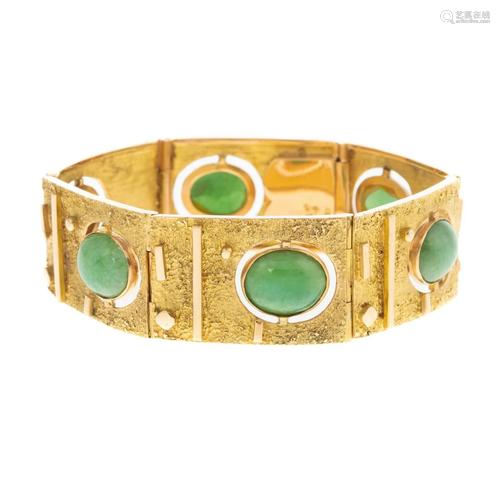 An 18K Yellow Gold Contemporary Jade Bracelet