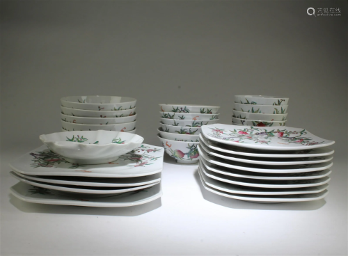 A Set of Thirty-one Porcelain Dining Ware
