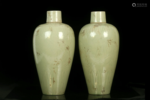 Two Porcelain Meiping Vases