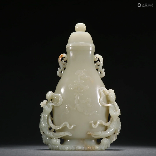 A Carved Hetian Jade Decorative Vase