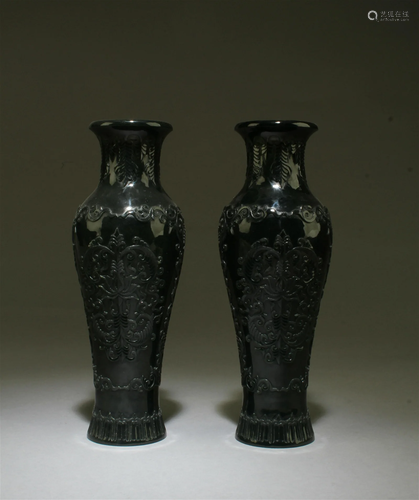 A Pair of Chinese Spinach Jade Vases