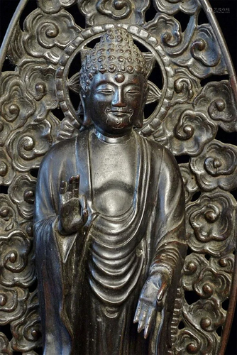 Large and fine 18/19th Century Japanese Buddha. This