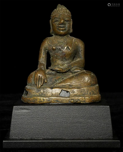 Northern Thailand or Laos folk-style Buddha. Measures