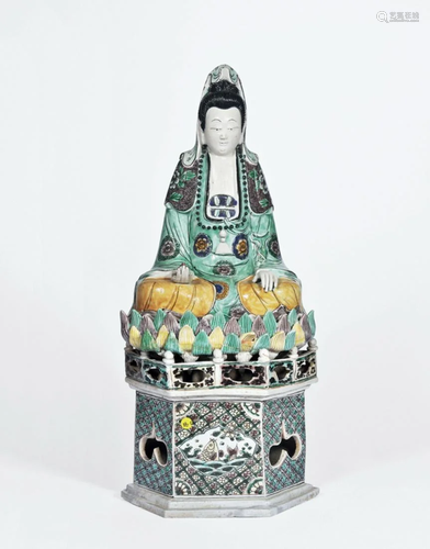 CHINESE PORCELAIN SANCAI SEATED GUANYIN