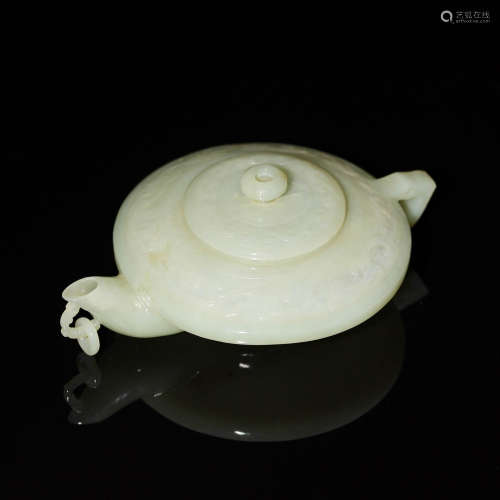 A Chinese jade carved teapot  Republic period 民国 玉壺