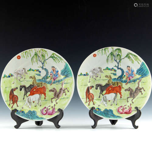 A pair of Chinese famille rose plates  Republic period 民國 ...