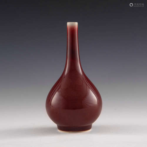 A Chinese red-glazed dan vase  19th century 十九世紀 紅釉膽瓶