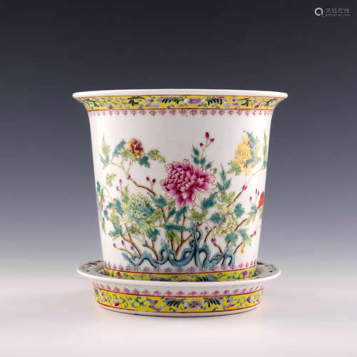 A Chinese famille rose planter and base  Republic Period 民國...