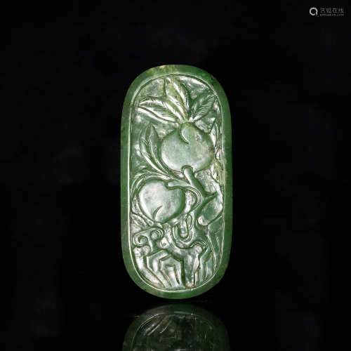 A Chinese spinach jade carving of peaches  19th century 十九...