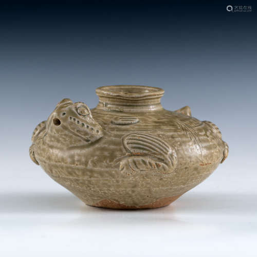 A Chinese celadon ceramic frog-form water coupe  Jin dynasty...