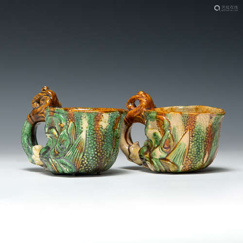 Two Chinese sancai cups with handles  Tang dynasty 唐代 三彩...