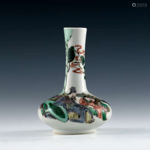 A Chinese wucai vase  19th century 十九世紀 五彩人物長頸瓶