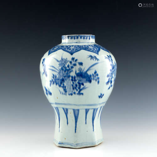 A Chinese blue and white general jar  17th century 十七世紀 ...
