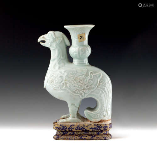 A Chinese rooster-form celadon vase  18th century or earlier...
