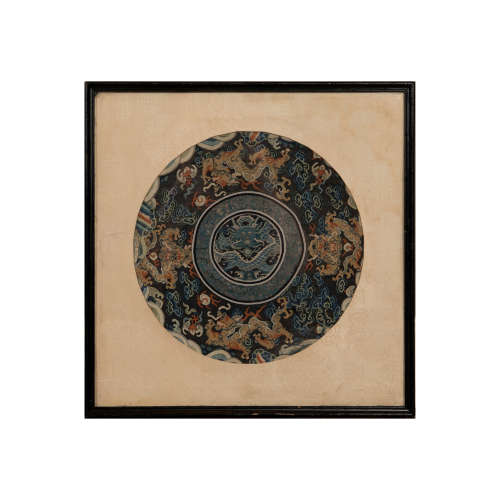 A round Chinese kesi dragon panel  Early 19th century十九世紀...