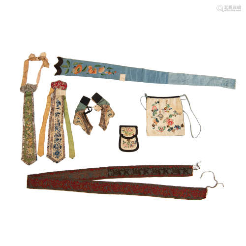 A group of seven Chinese textile items  19th century十九世紀...