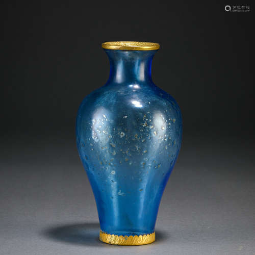 A Chinese Glass Vase Meiping