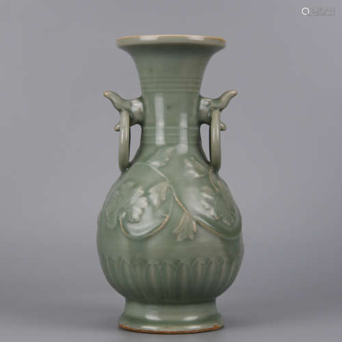 A Longquan Celadon Glaze Vase