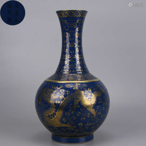 A Blue Glaze and Gilt Decorated Vase Qing Dynasty