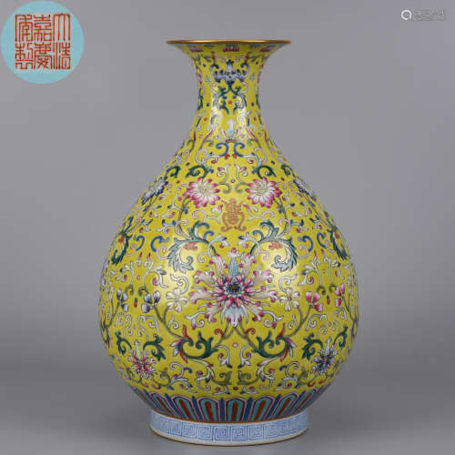 A Famille Rose Lotus Scrolls Vase Yuhuchunping Qing Dynasty