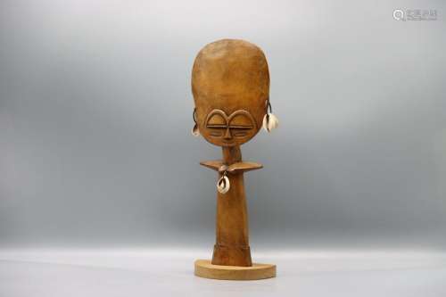 AFRIQUE (Ghana) : Statue de Fécondité en bois naturel, métal...