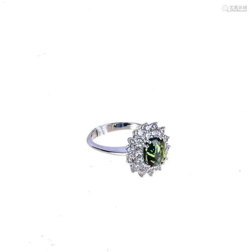 Peridot-Diamantring