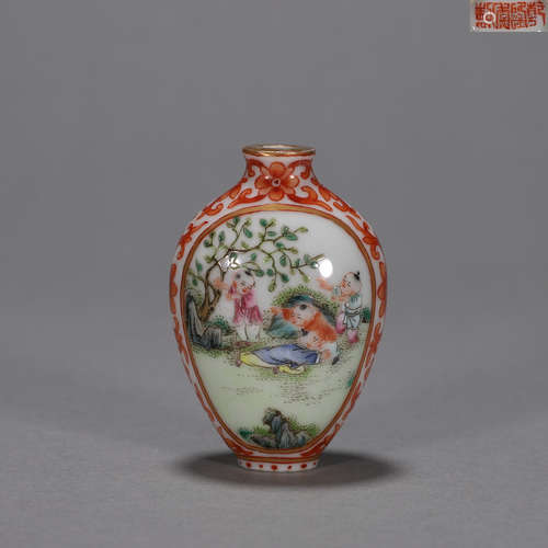 An inscribed famille rose figure porcelain snuff bottle