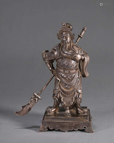 A silver Guangong statue