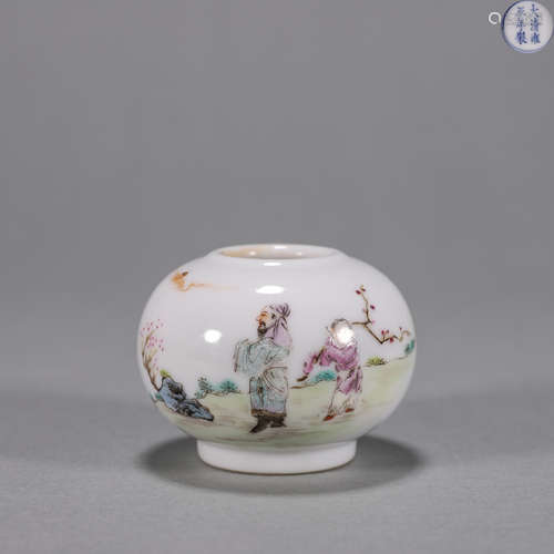 A famille rose figure porcelain water pot