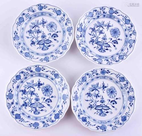 4 dessert plates Meissen