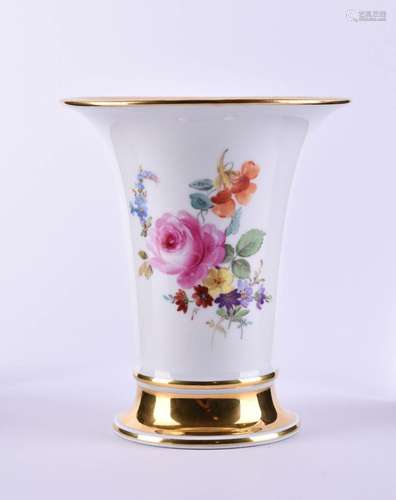 Cup vase Meissen 19th century