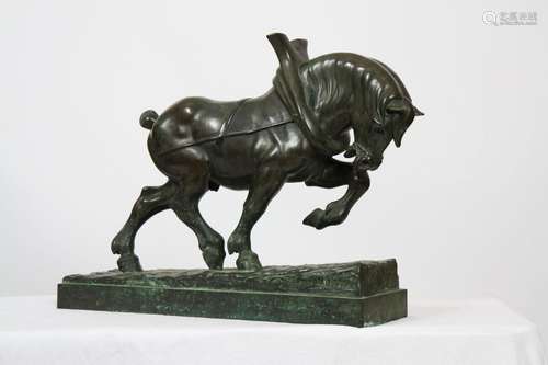 BRONZE "CHEVAL DE TRAIT" de Raymond de MEESTER (19...