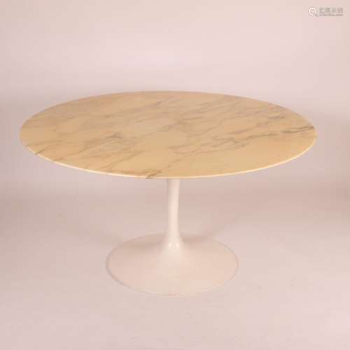 TABLE RONDE "TULIPE" d'Eero SAARINEN (1910-1961) p...