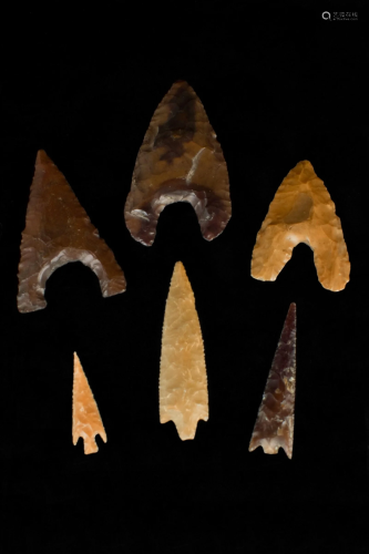 A COLLECTION OF 6 ANCIENT EGYPTIAN ARROWHEADS