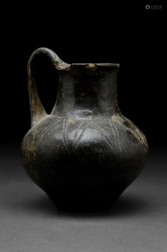 VILLANOVAN POTTERY VESSEL