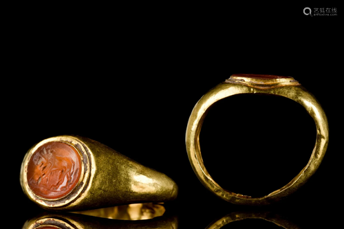 ROMAN GOLD RING WITH CARNELIAN LION INTAGLIO