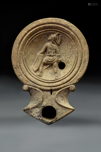 ROMAN TERRACOTTA OIL LAMP WITH MURMILLO GLADIATOR