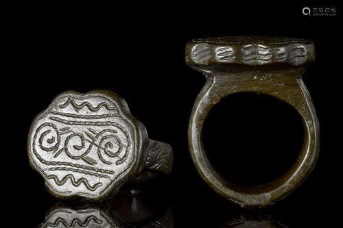 ROMAN BRONZE RING WITH STYLISED LITUUS