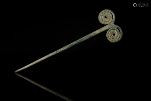 CELTIC BRONZE CLOTH PIN WITH COILED TERMINALS