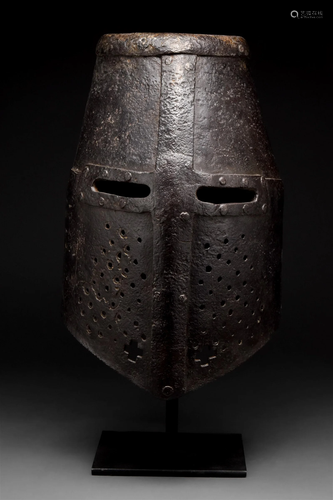 MEDIEVAL IRON GREAT HELM - FULL REPORT