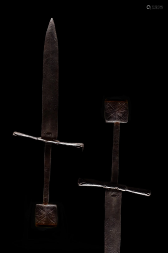 MEDIEVAL IRON DAGGER