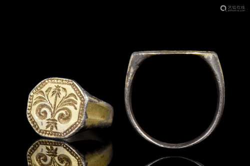 MEDIEVAL GILDED SILVER RING WITH FLEUR DE LIS