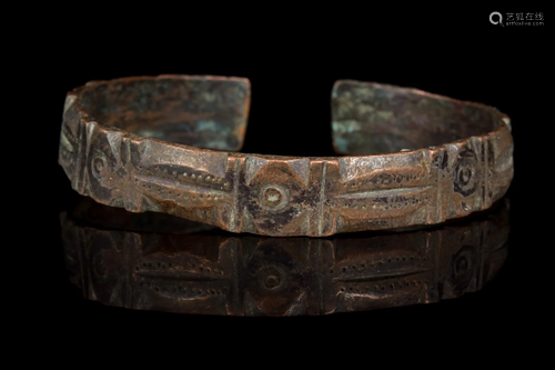 VIKING BRONZE DECORATED BRACELET