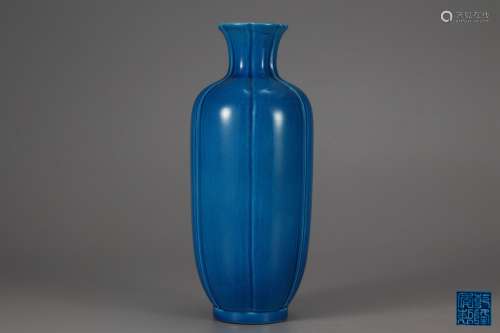 旧藏 蓝釉瓶