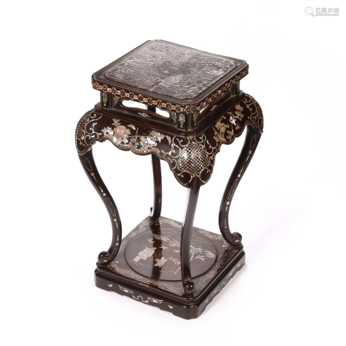 Qing Dynasty ,Inlaid Mother-of-pearl Lacquerware Stool