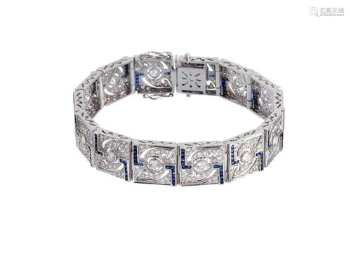 Art-Decó style bracelet, made in 18 Kt white gold. Openwork ...