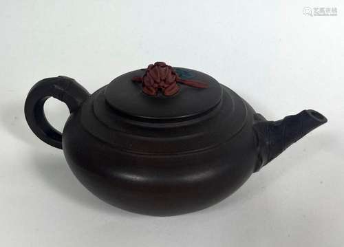 A Chinese Yixing Red Clay Teapot with Chrysanthemum Finial D...