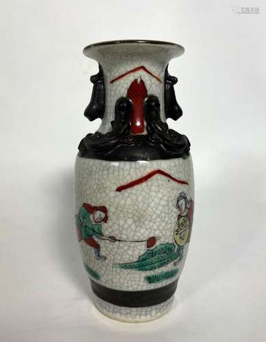 A Small Chinese Nanking Nanjing Vase Depicting Warrior Scene