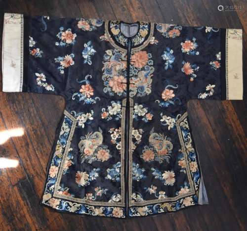 A Beautifully Embroidered Chinese Silk Robe, Qing Dynasty