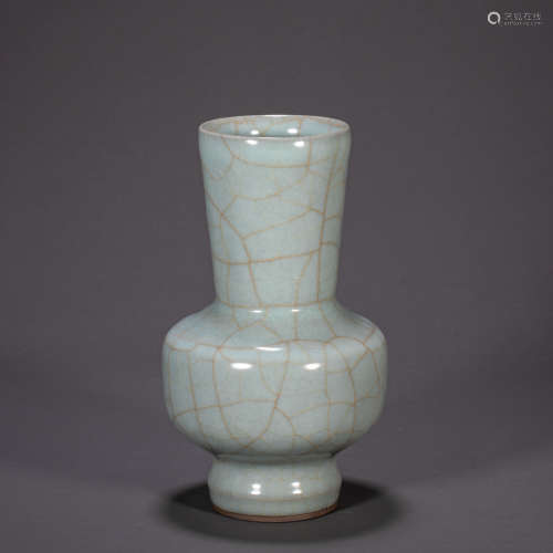 CHINESE OFFICIAL WARE VASE, QING DYNASTY